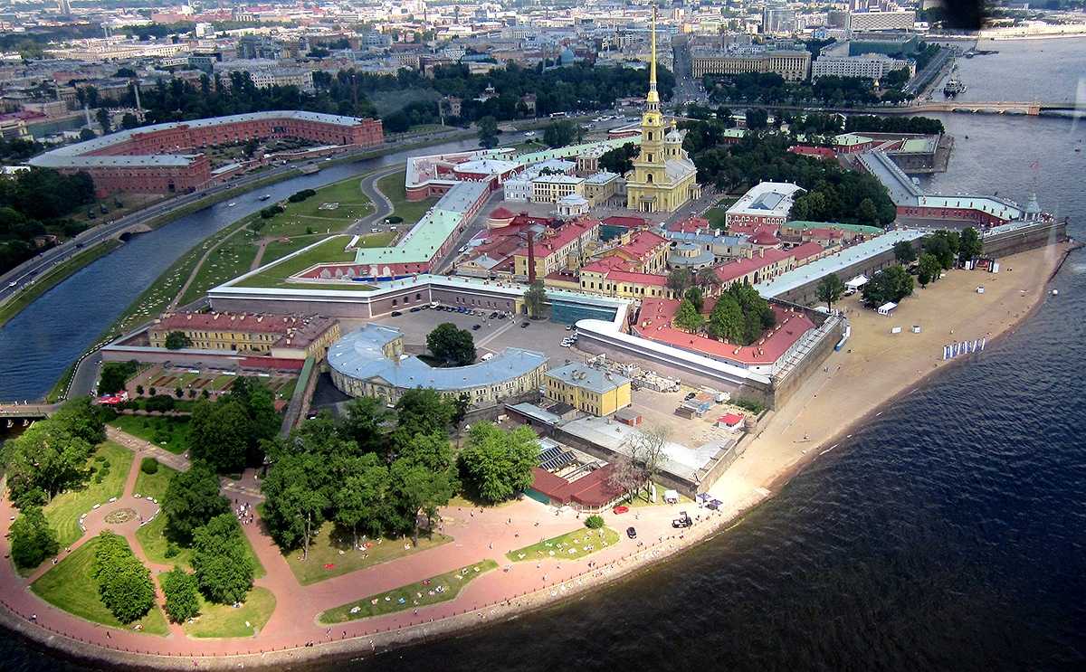 Петропавловская крепость: северный кремль и «русская бастилия»