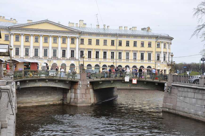 Аничков мост – самая изящная переправа в санкт-петербурге через фонтанку