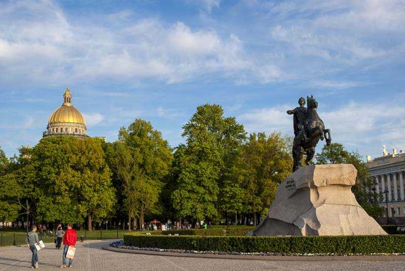 Исаакиевская площадь - одна из главных достопримечательностей санкт-петербурга :: syl.ru
