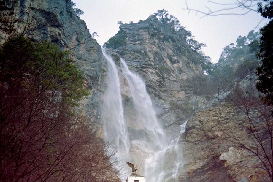 Как добраться до водопада джур-джур