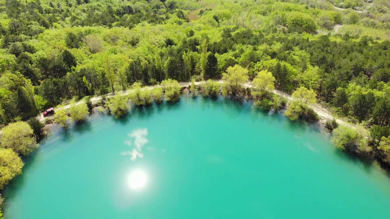 Бирюзовое озеро в алуште (крым): история, как добраться, фото - гид крыма