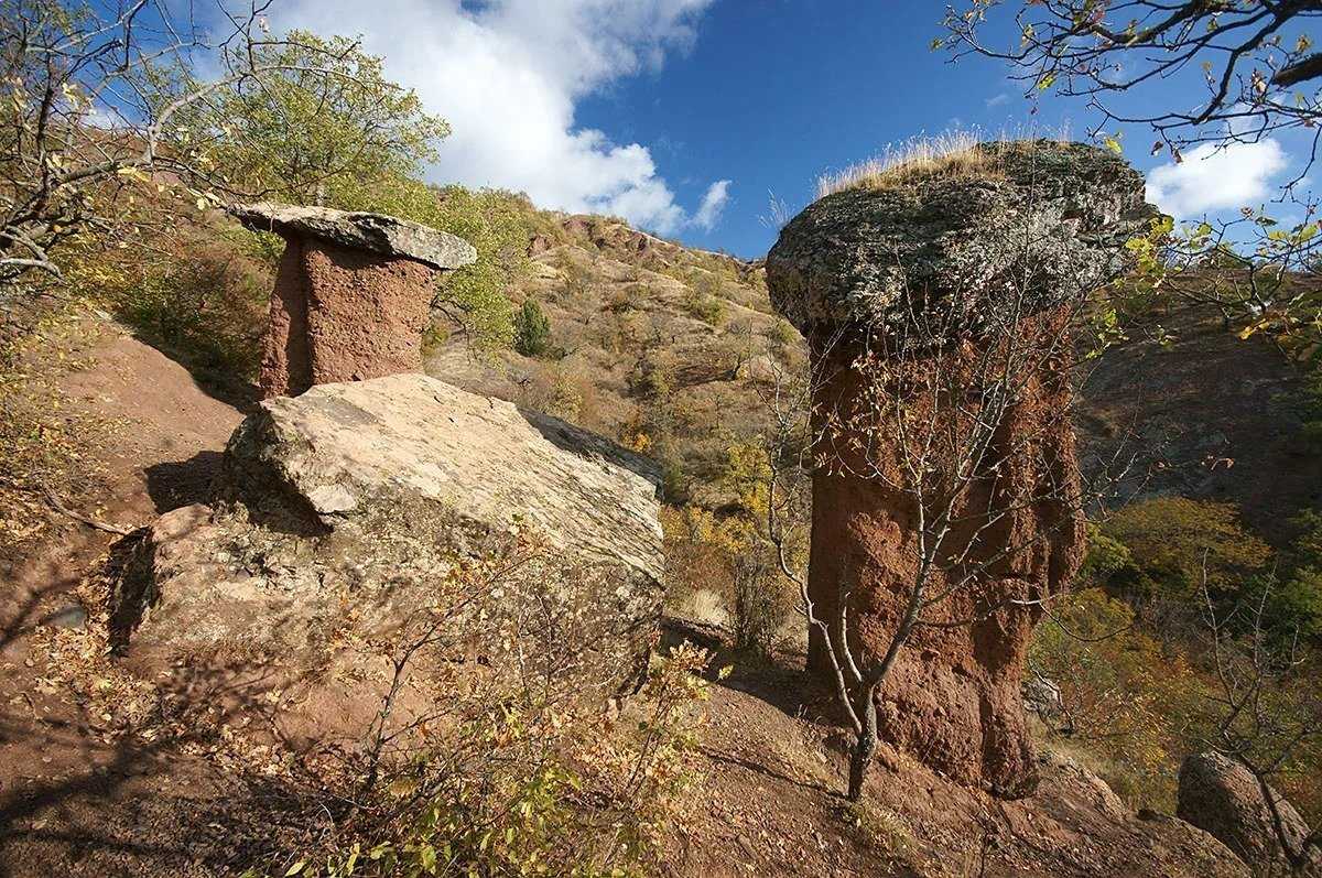 Каменные грибы (долина сотеры), крым