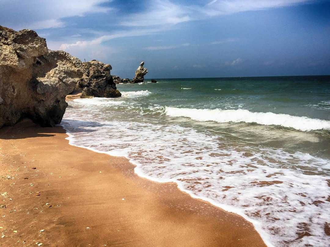 Лучшие пляжи абхазии: топ-10 пляжей для отдыха с детьми