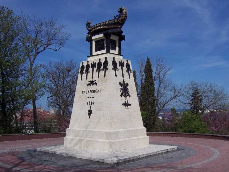Памятник казарскому в севастополе (бриг меркурий): история, фото, описание