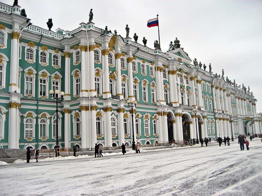 Зимний дворец в санкт-петербурге. фото