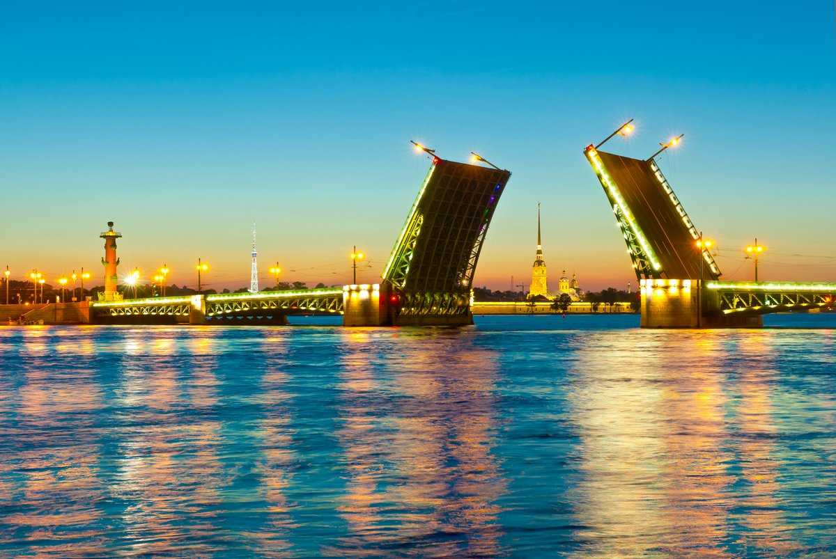 Дворцовый мост в санкт-петербурге и краткое описание