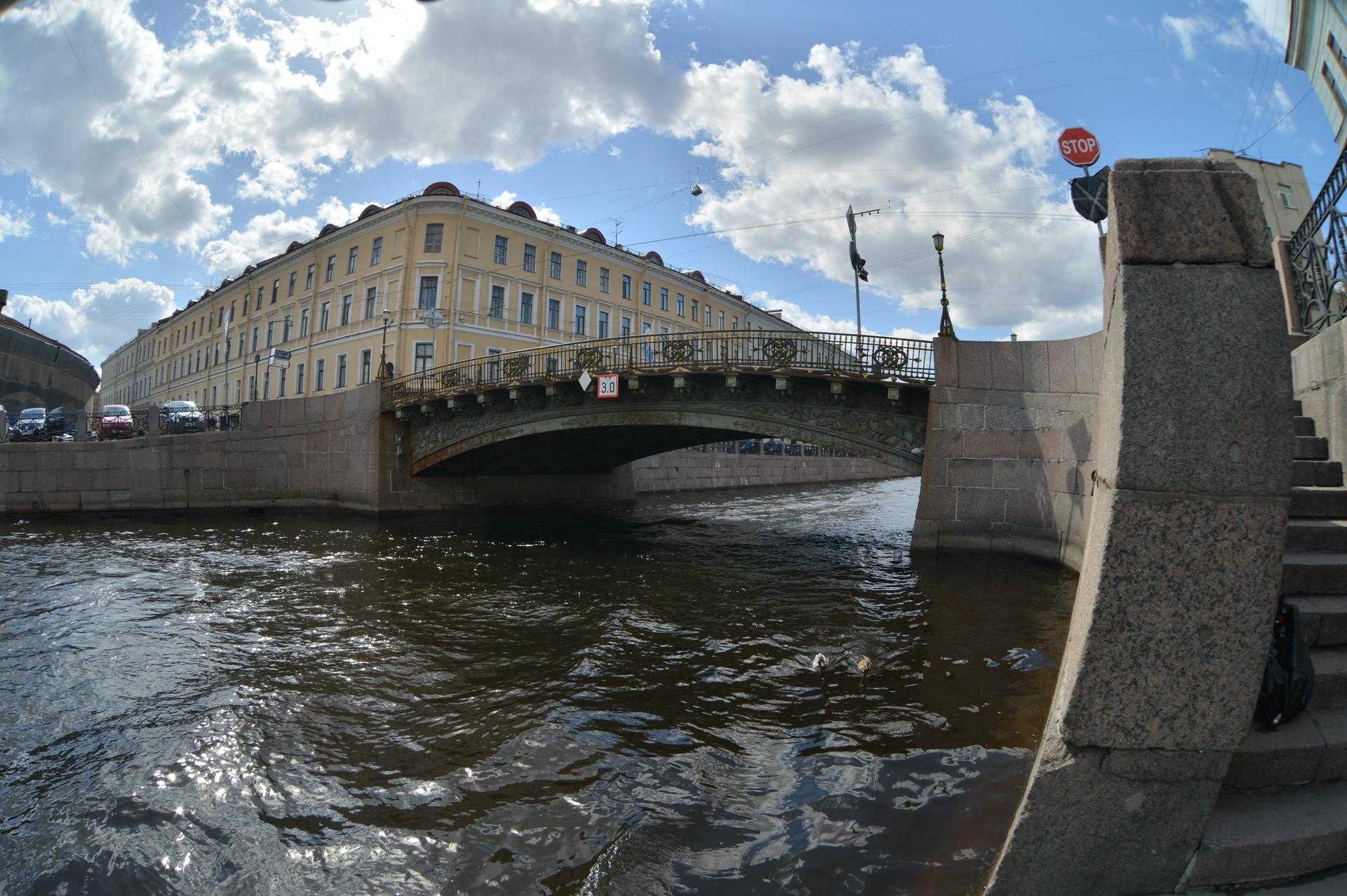 большой конюшенный мост в санкт петербурге