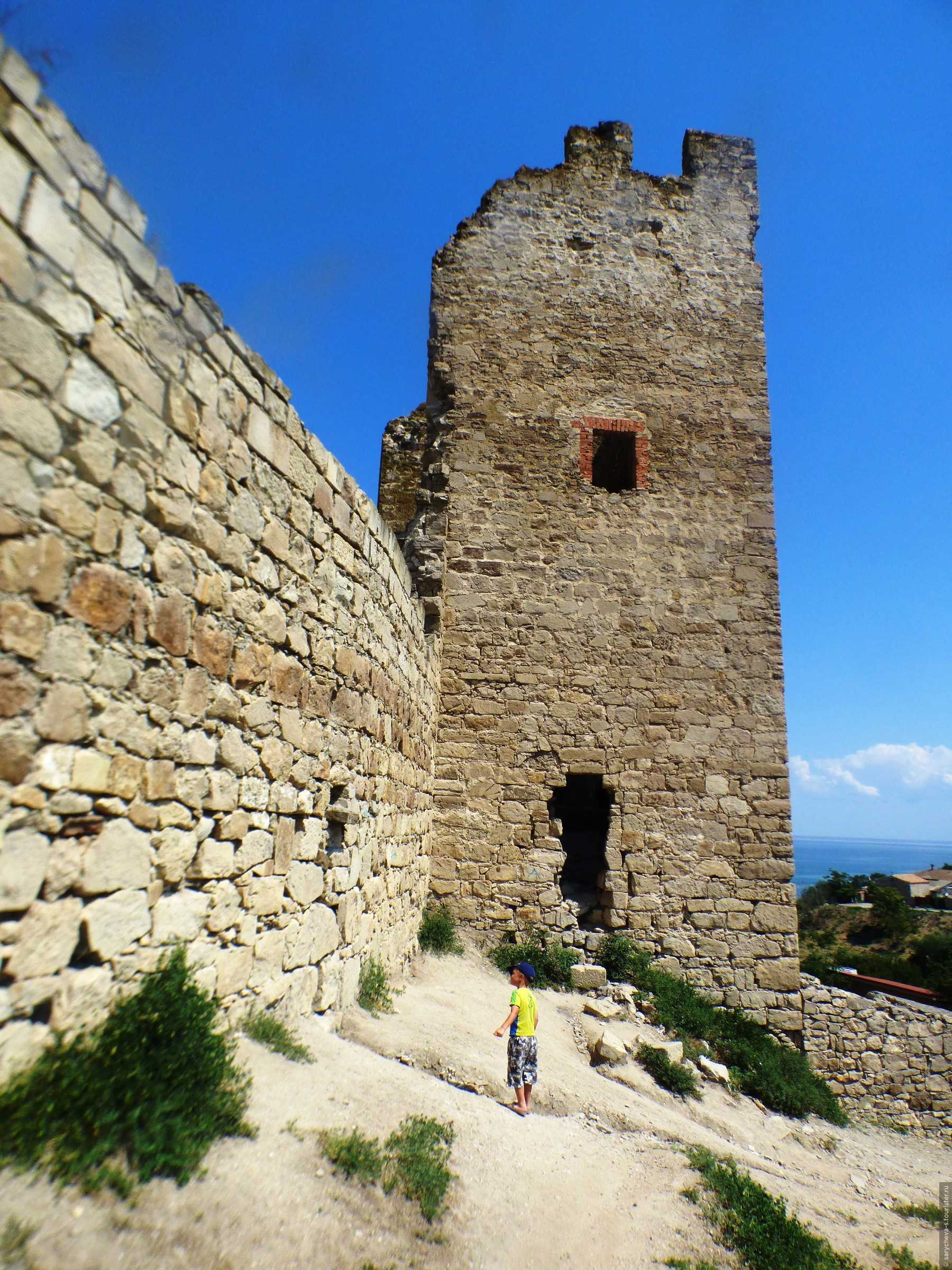 Генуэзская крепость феодосии: экскурсии, экспозиции, точный адрес, телефон