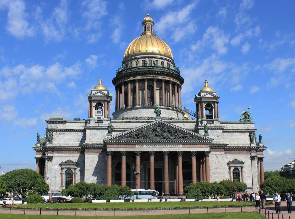 Бывшие и возвращённые церкви петербурга