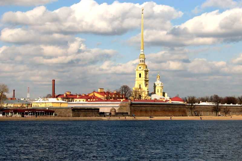 Петропавловская крепость в санкт-петербурге: история сооружения и обзор музея