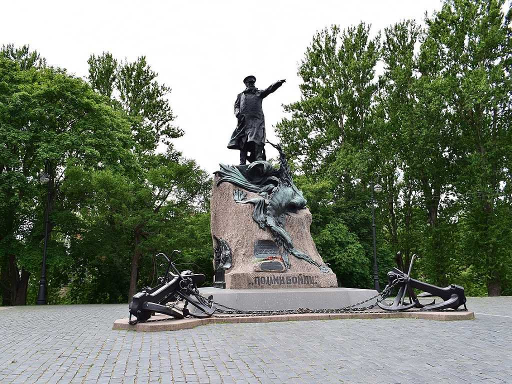 Памятник степану макарову  описание и фото - россия - санкт-петербург : кронштадт