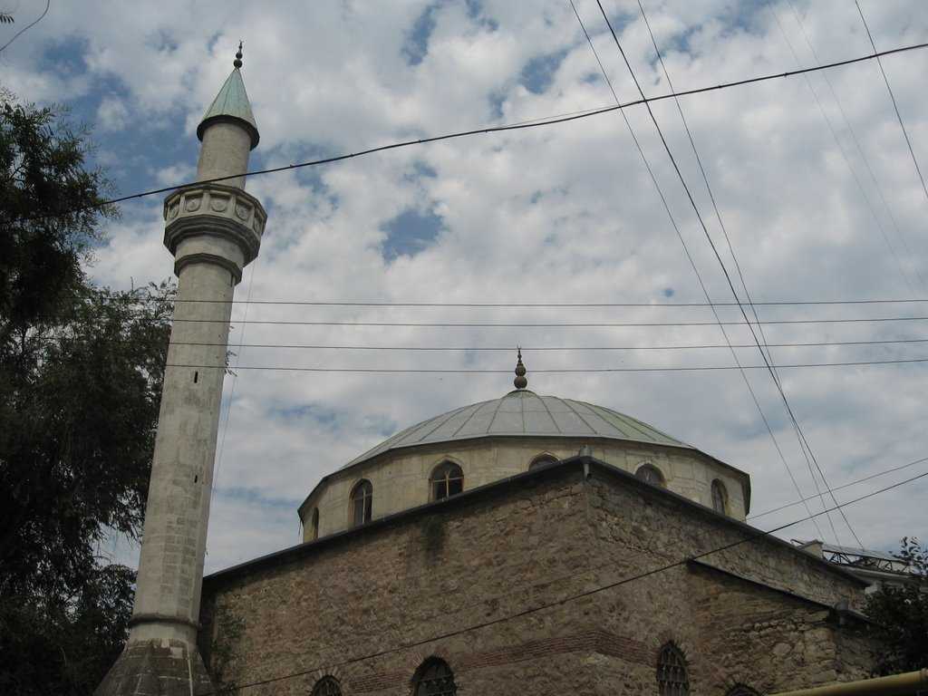 Гюль-джами больше 12 веков хранит тайну захоронения последнего императора византии