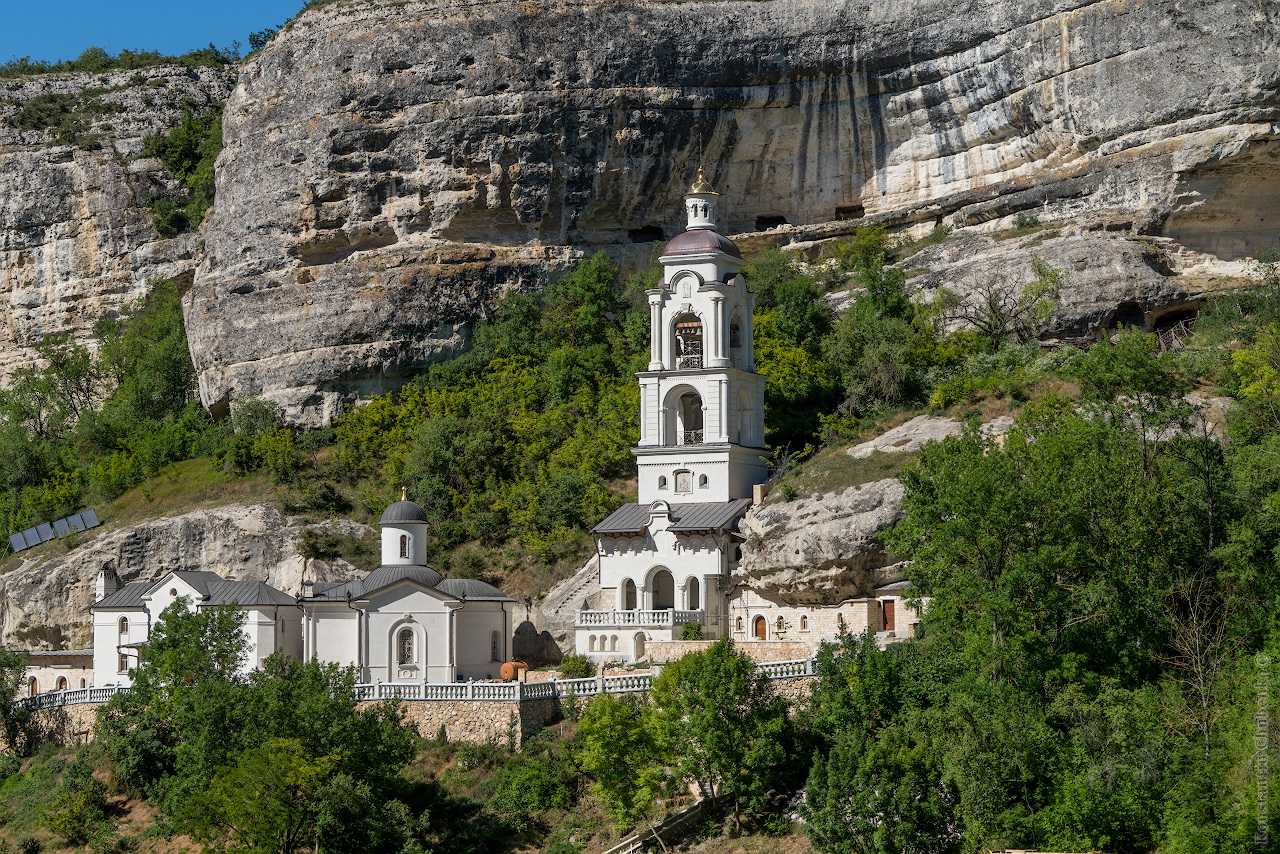 Свято-успенский монастырь и чуфут кале: что посмотреть и как добраться