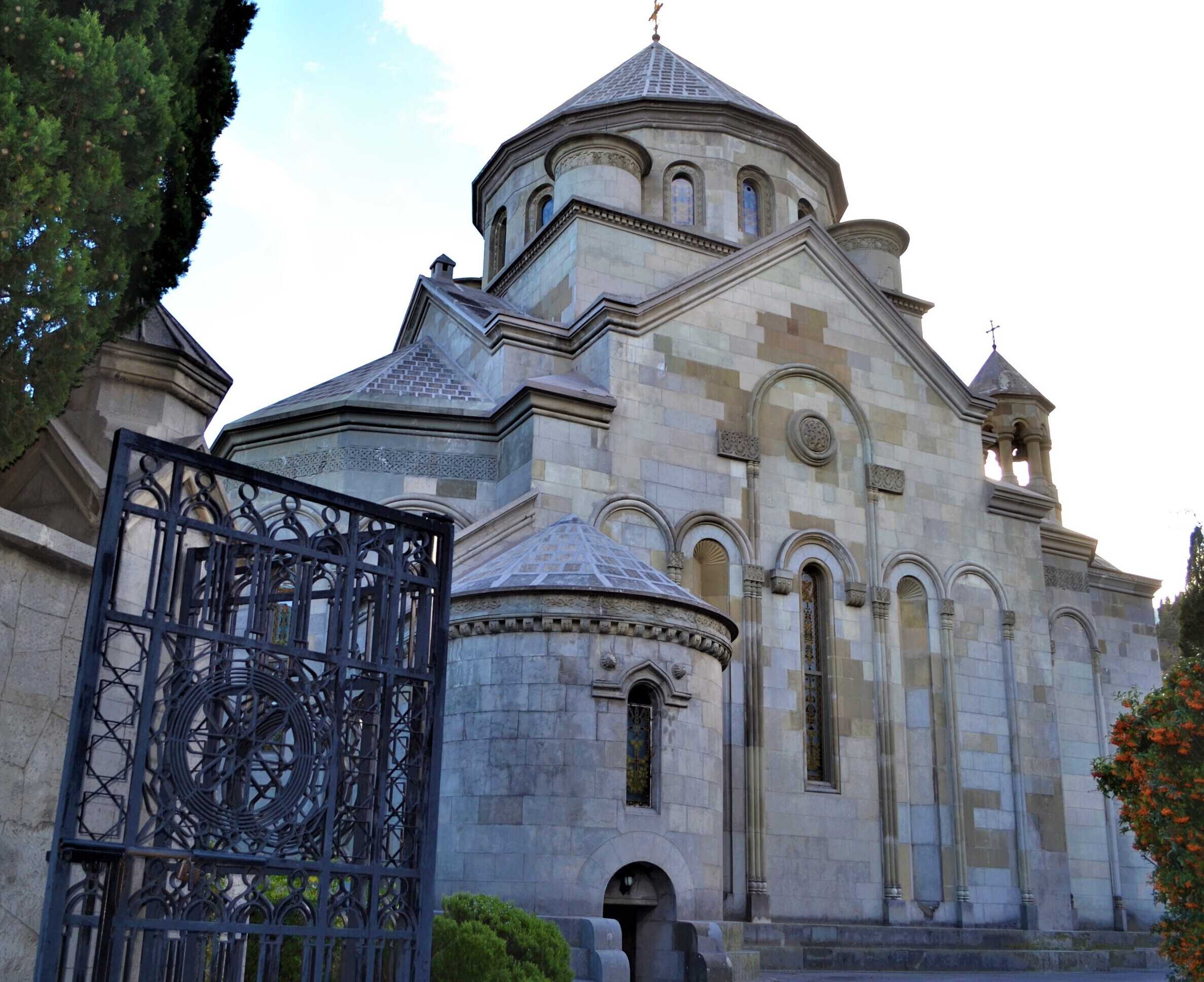 Армянская церковь в ялте (святой рипсиме)