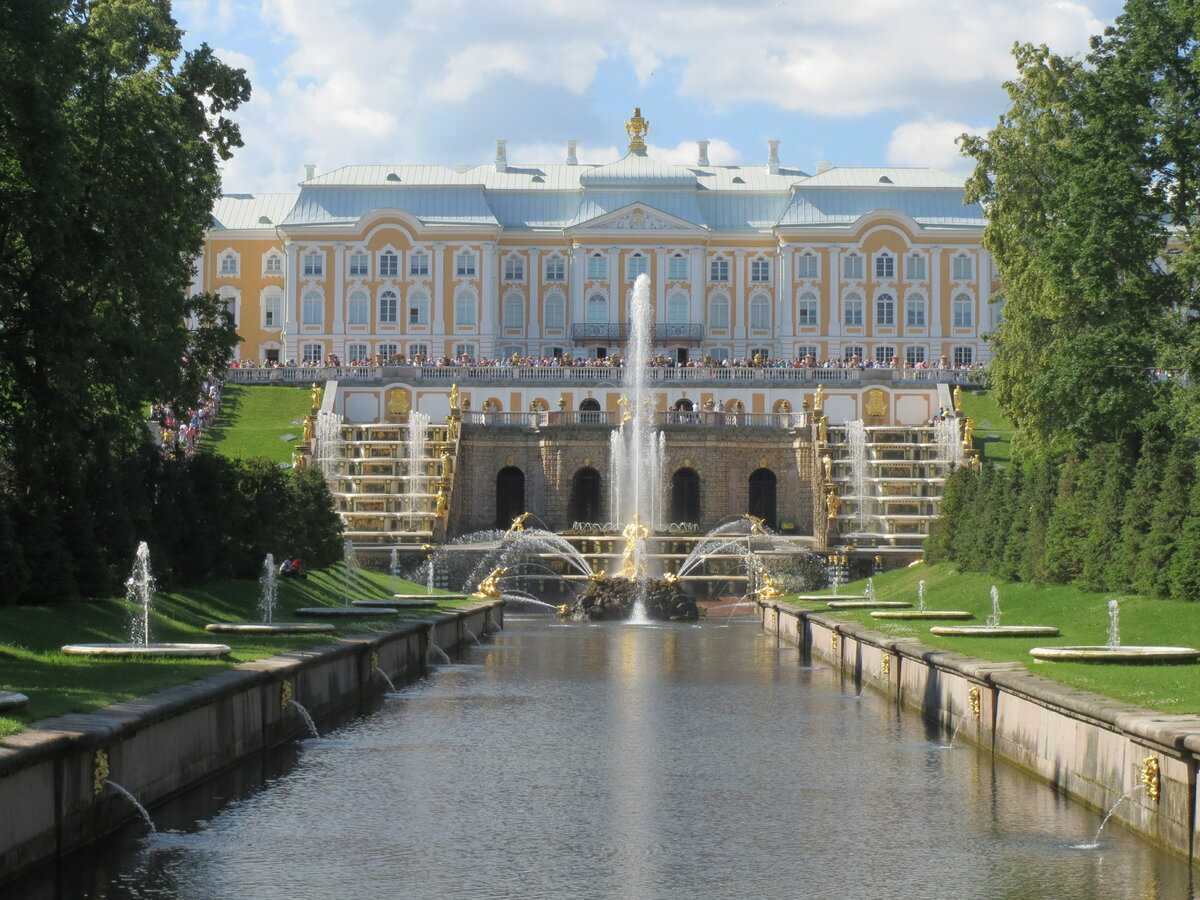 Большой петергофский дворец, фото и режим работы