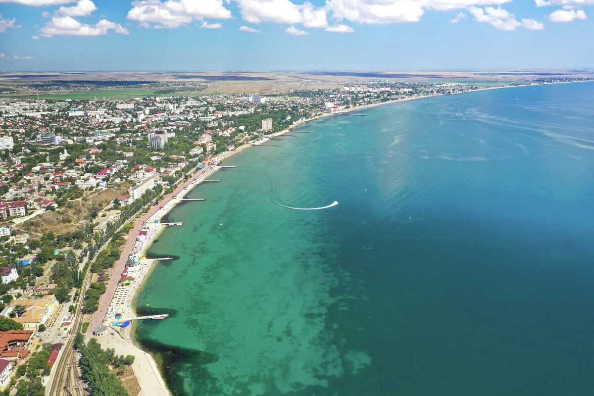 Крым: как добраться и что посмотреть на курорте
