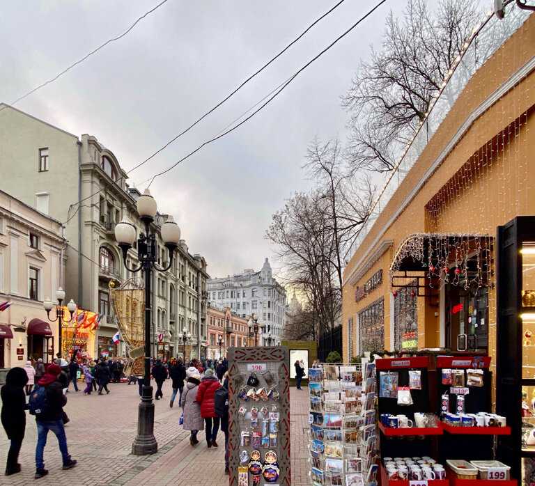 Старый арбат и его достопримечательности: история самой старой улицы москвы: обзор +видео и фото