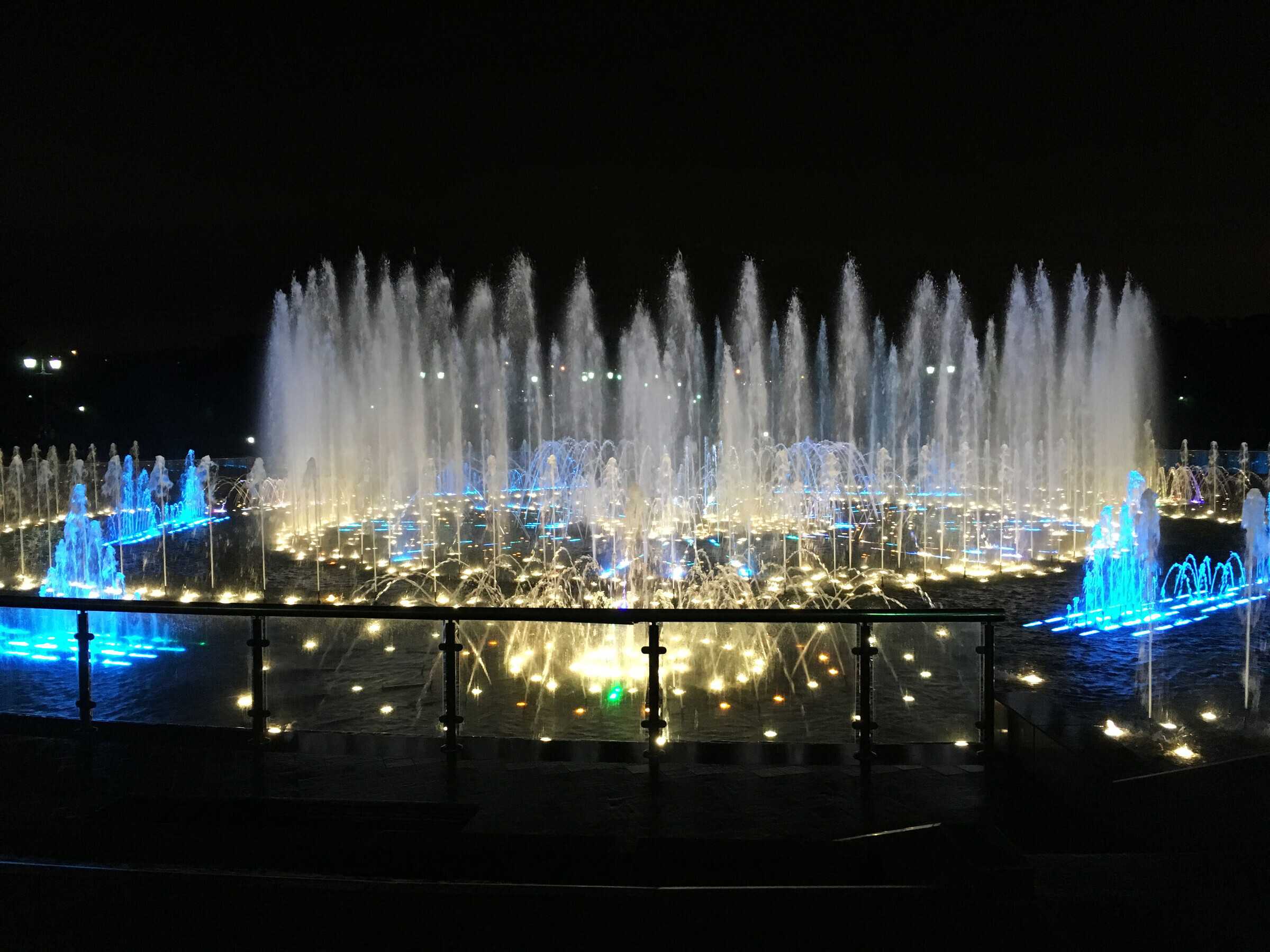 График работы светомузыкальных фонтанов 2021 в петербурге