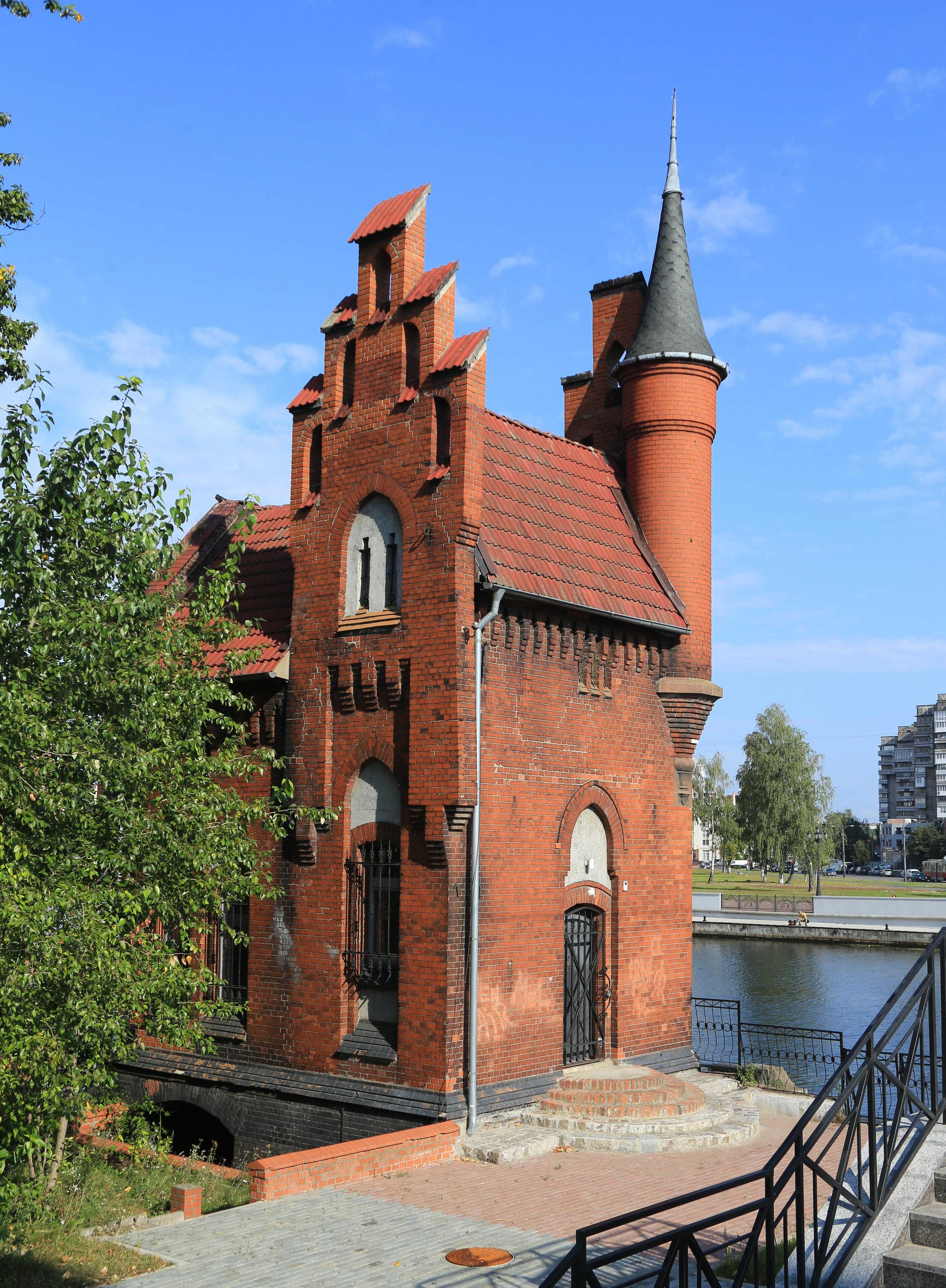 В калининграде все-таки восстановят королевский замок кёнигсберга